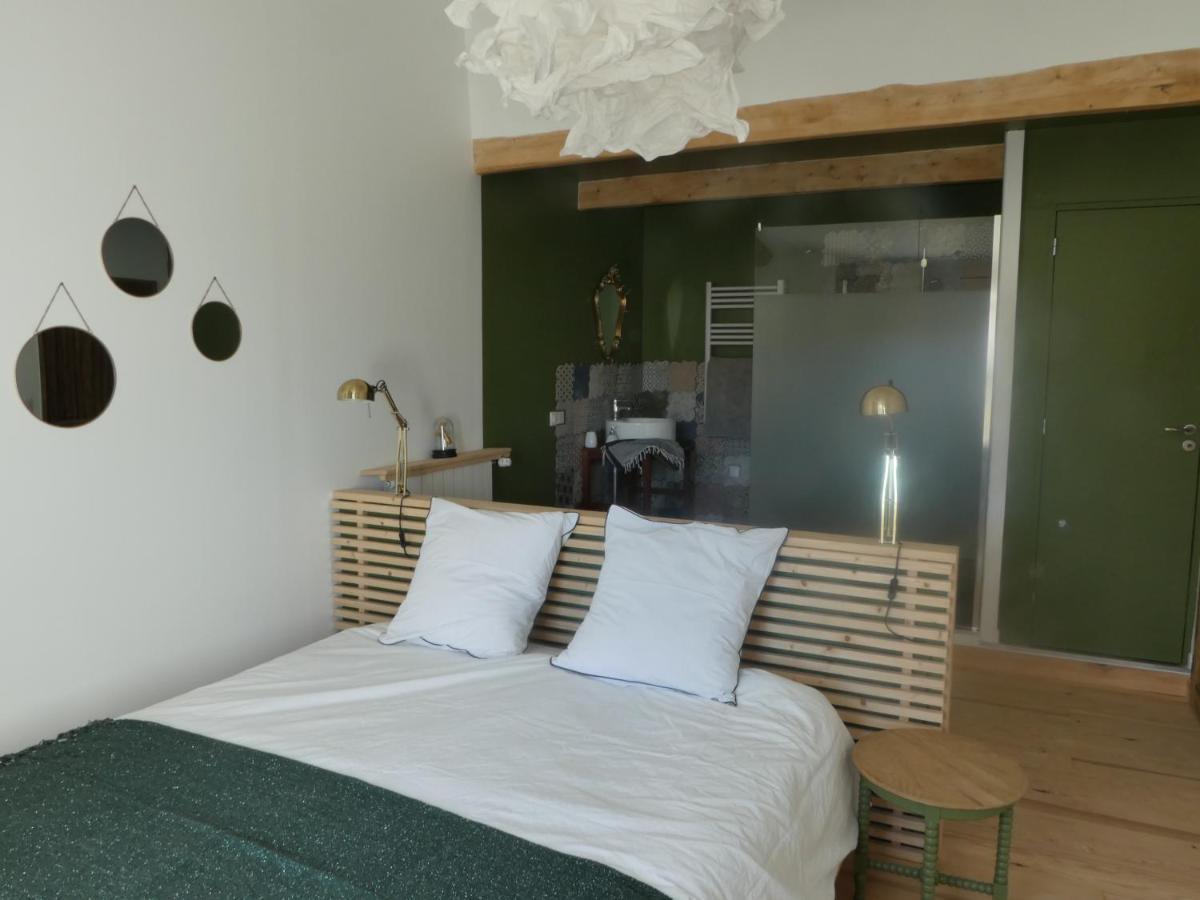 L'Auguste Maison D'Hotes Valensole Esterno foto