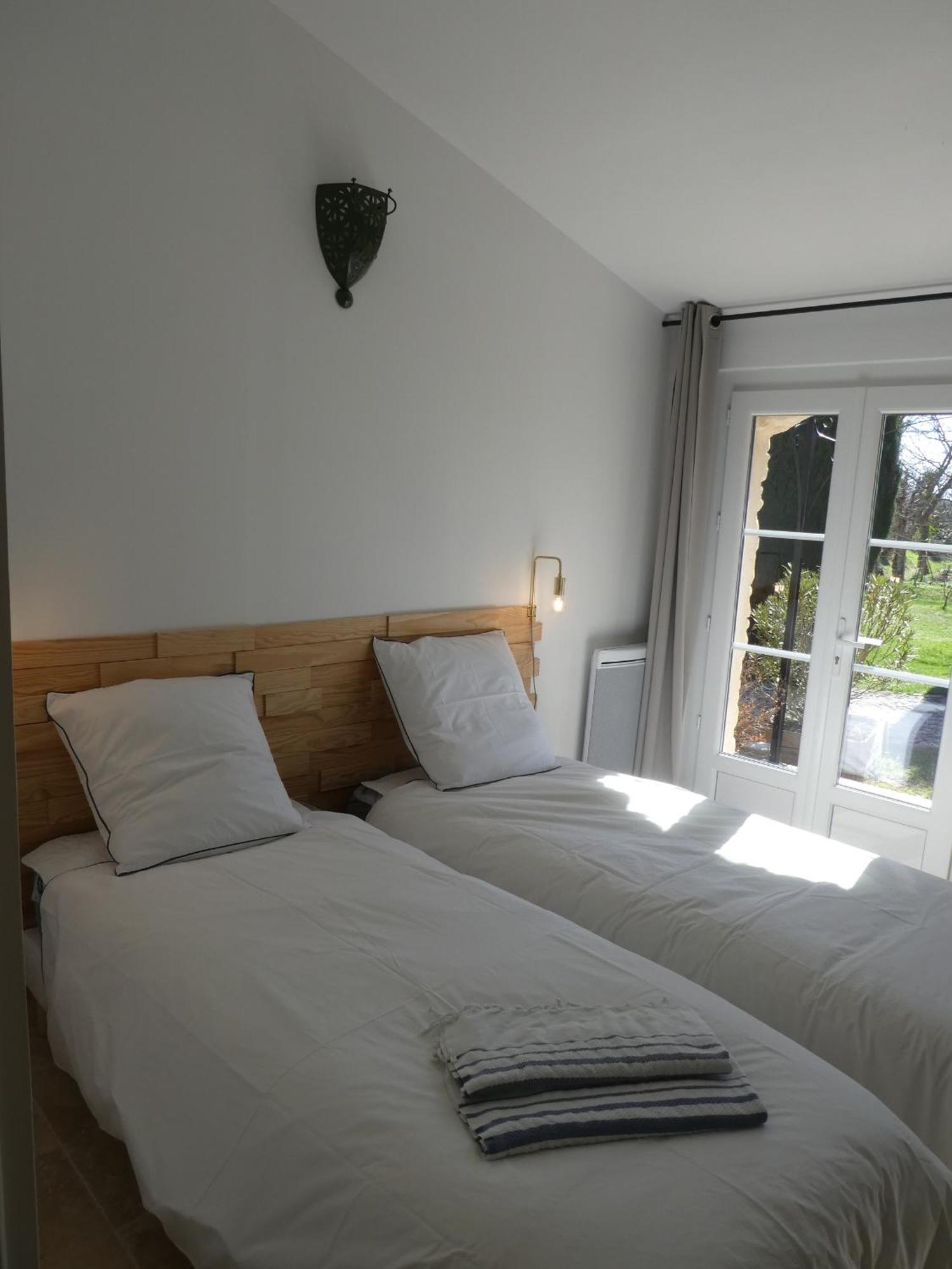 L'Auguste Maison D'Hotes Valensole Esterno foto